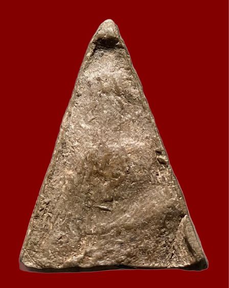 พระนางพญาเก่าปิดทองสวย รูปที่ 2