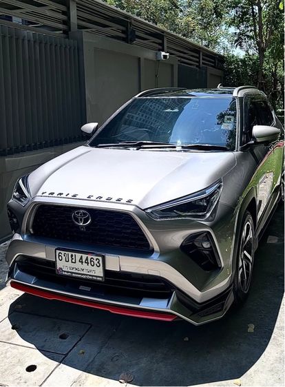 รถ Toyota Yaris Cross 1.5 HEV Premium Luxury สี เทา