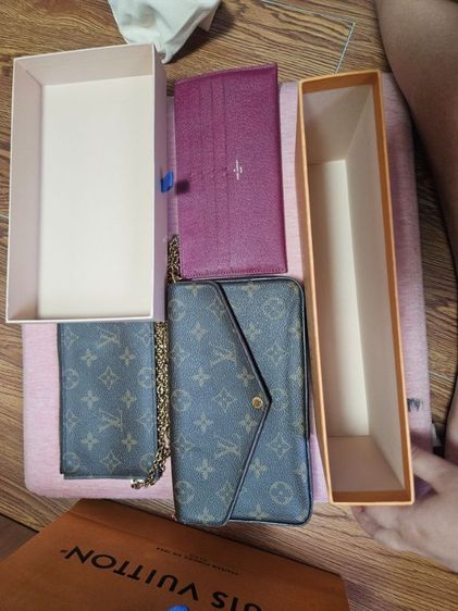 กระเป๋าสะพาย​ผู้หญิง LV รูปที่ 3