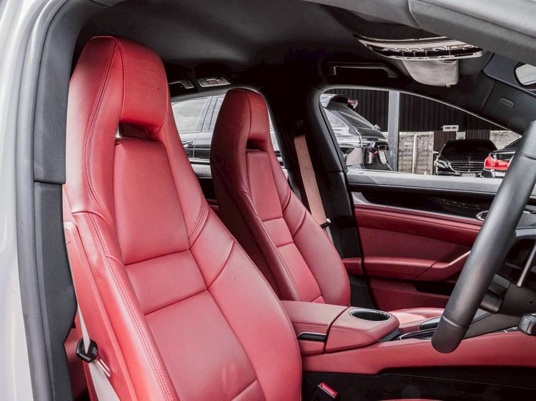 Porsche Panamera 2010 3.6 V6 เบนซิน เทา รูปที่ 4