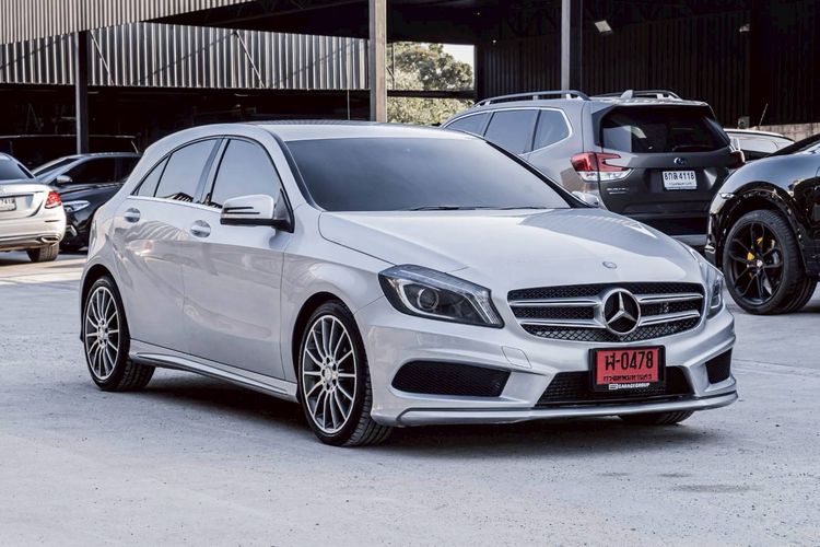 Mercedes-Benz A-Class 2015 A180 Sedan เบนซิน เทา รูปที่ 3