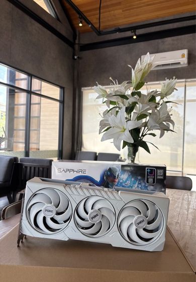 ขาย กาดร์จอมหาเทพ SAPPHIRE PURE RADEON RX 9070 XT GAMING OC 16GB GDDR6 ตัวเทพ ตัวจบ สีขาว  สภาพนางฟ้า รูปที่ 2