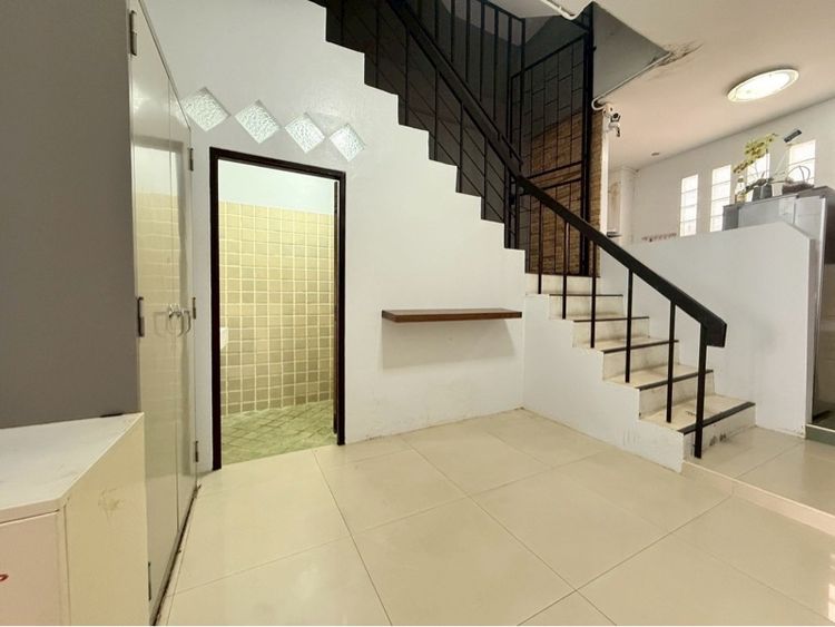 ใช่ ขายอาคารพาณิชย์ 3 ชั้น หน้าห้างโรบินสัน จันทบุรี รูปที่ 3