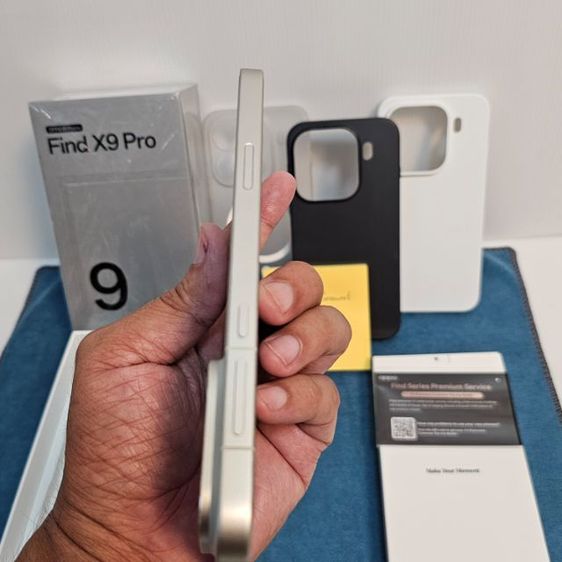 OPPO Find X9 Pro 512 g สีขาวสภาพนางฟ้า เครื่อง ศูนย์ ไทย แท้
ประกันจอเหลือยาวถึงปี 2027 รูปที่ 2