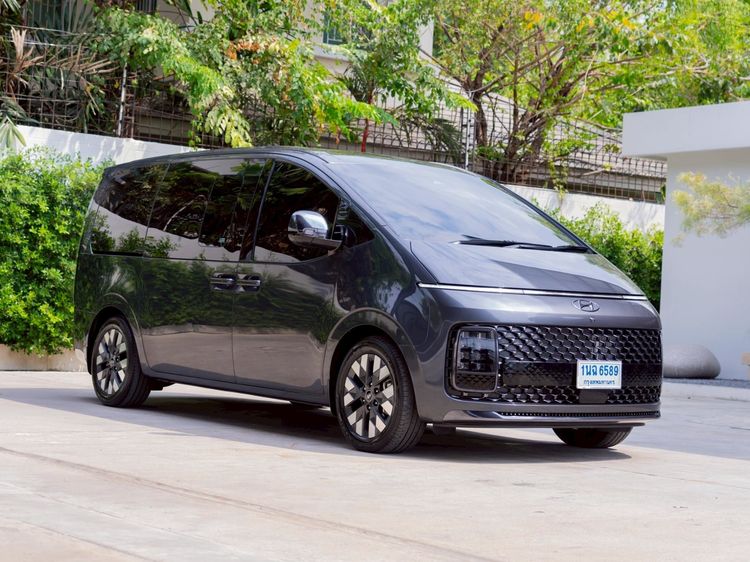 รถ Hyundai Staria PREMIUM 2.2 สี เทา