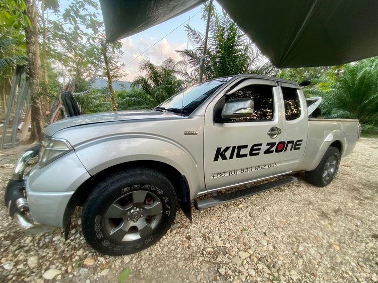 Nissan Navara 2013 2.5 Calibre LE Pickup ดีเซล ไม่ติดแก๊ส เกียร์ธรรมดา เทา รูปที่ 2