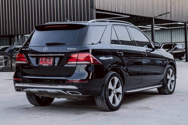 Mercedes-Benz GLE-Class 2016 GLE250 Utility-car ดีเซล ดำ รูปที่ 4