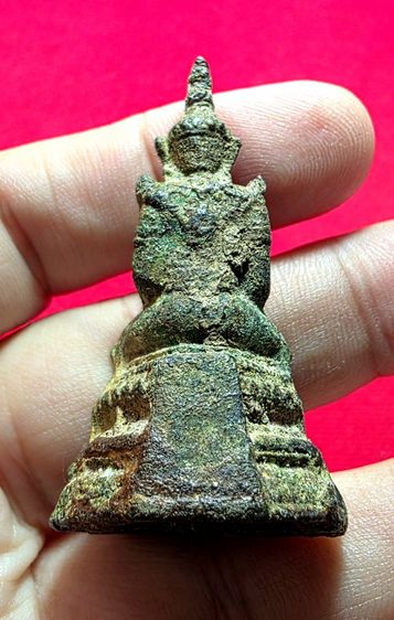 พระแก้วมรกตเก่าครับ ชอบปิดได้เลย รูปที่ 3