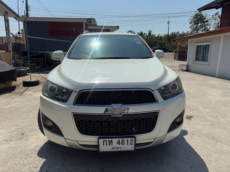 รถ Chevrolet Captiva 2.4 LSX สี ขาว