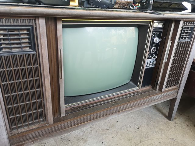 ทีวี เก่าโบราณ​ รูปที่ 4