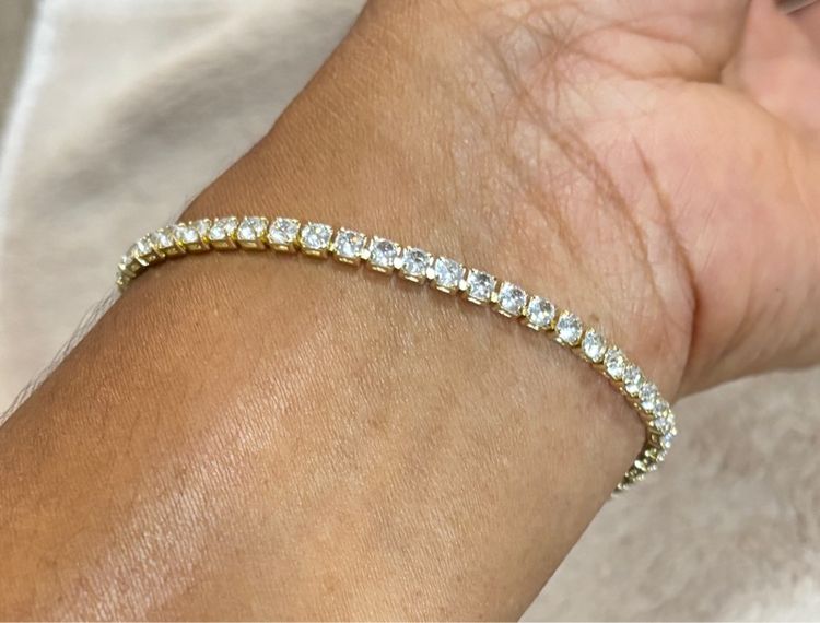 กำไลเพชรสไตล์ Tennis Bracelet สีทอง เม็ดใส เล่นไฟสวย หรูดูแพง รูปที่ 3