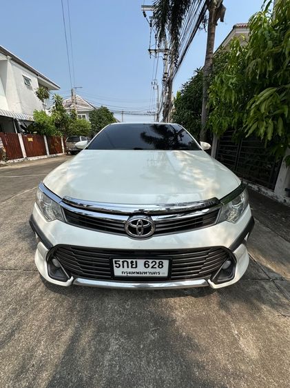 รถ Toyota Camry 2.0 G Extremo สี ขาว