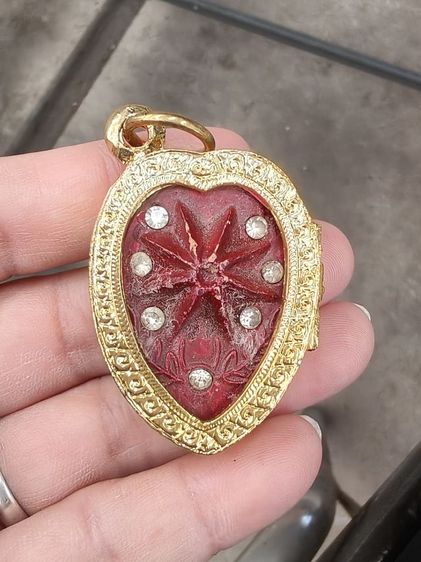 พระเครื่อง รูปที่ 2