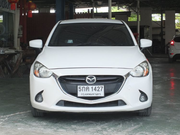 Mazda Mazda 2 2015 1.5 XD High Plus Sedan ดีเซล ไม่ติดแก๊ส เกียร์อัตโนมัติ ขาว รูปที่ 2
