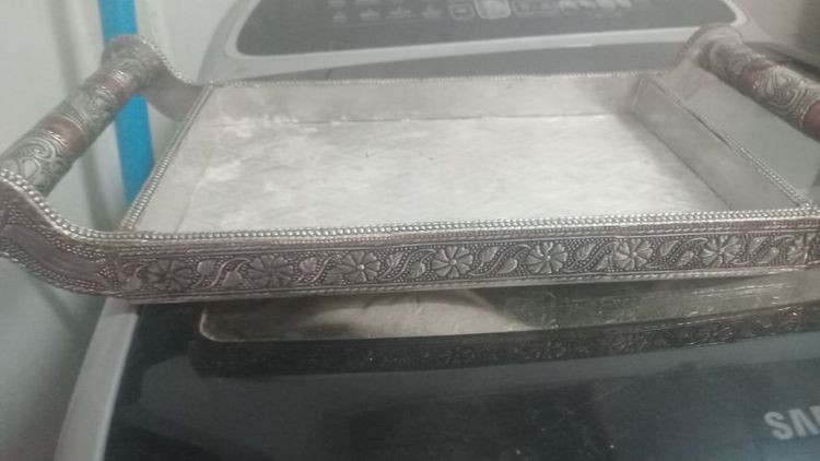 ถาดชลุเงินเก่า