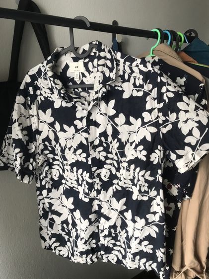 เสื้อฮาวาย HM size M รูปที่ 2