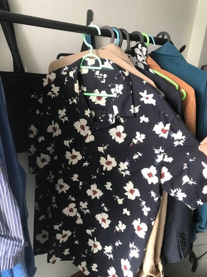 เสื้อลายดอก UniQlo size M รูปที่ 2
