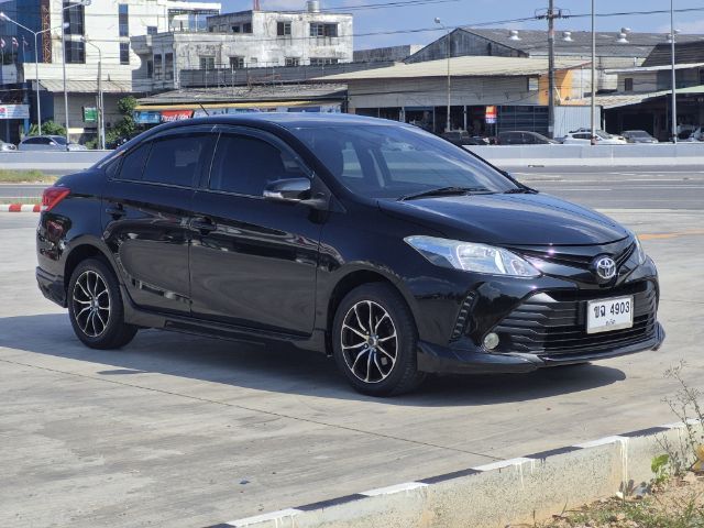 Toyota Vios 2017 1.5 E Sedan เบนซิน ไม่ติดแก๊ส เกียร์อัตโนมัติ ดำ รูปที่ 2