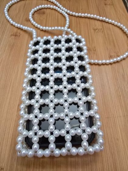 พร้อมส่ง กระเป๋าลูกปัดไข่มุก ใส่มือถือได้ สะพาย Crossbody รูปที่ 2