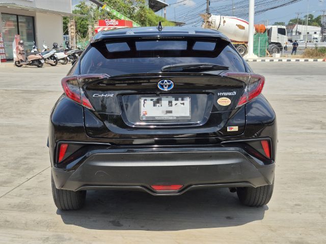 Toyota C-HR 2019 1.8 Hybrid Hi Sedan ไฮบริด ไม่ติดแก๊ส เกียร์อัตโนมัติ ดำ รูปที่ 3