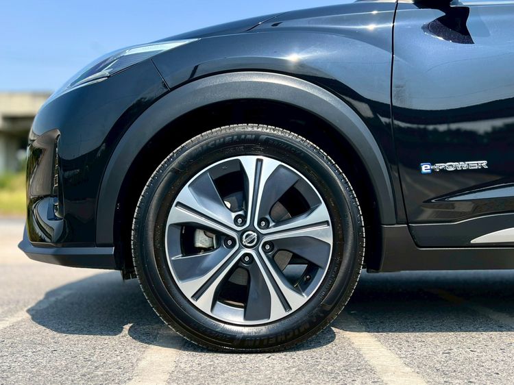 Nissan Kicks 2022 1.2 VL Utility-car ไฮบริด ไม่ติดแก๊ส เกียร์อัตโนมัติ ดำ รูปที่ 4