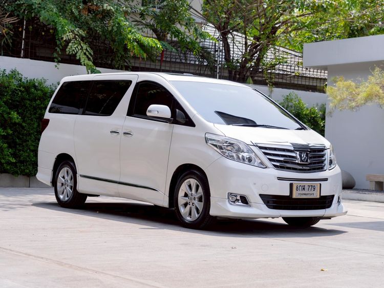 รถ Toyota Alphard 2.4 V สี ขาว