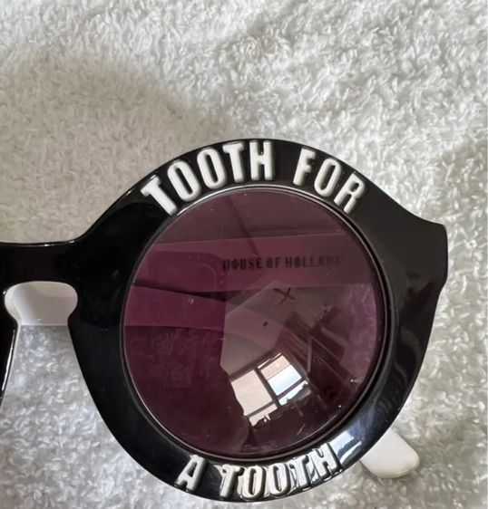 แว่นตากันแดดทรงกลมรุ่น On A Promiseแบรนด์ House of Holland  รูปที่ 12