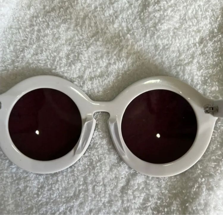 แว่นตากันแดดทรงกลมรุ่น On A Promiseแบรนด์ House of Holland  รูปที่ 14