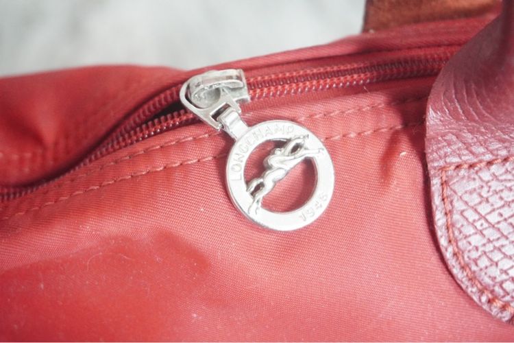 กระเป๋า Longchamp Le Pliage Neo Cavalier Limited Edition สีแดง รูปที่ 6
