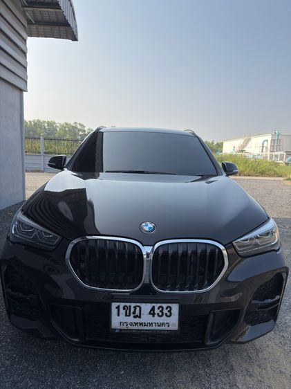 รถ BMW X1 2.0 sDrive20d M Sport สี ดำ