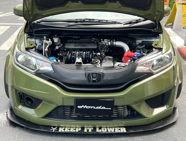 Honda Jazz 2016 1.5 V Sedan เบนซิน เกียร์ธรรมดา เขียว รูปที่ 2