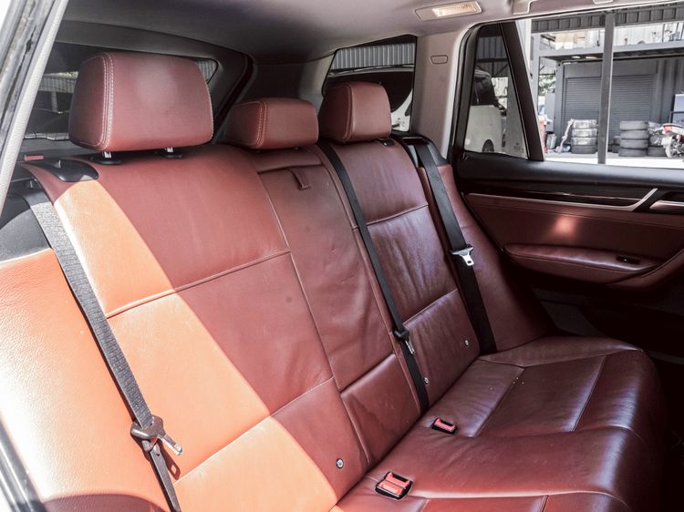 BMW X3 2012 2.0 xDrive20d 4WD ดีเซล ขาว รูปที่ 4