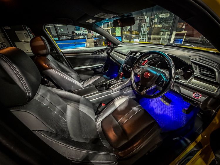 Honda Civic 2019 1.5 Turbo EL Sedan เบนซิน เกียร์อัตโนมัติ เหลือง รูปที่ 4