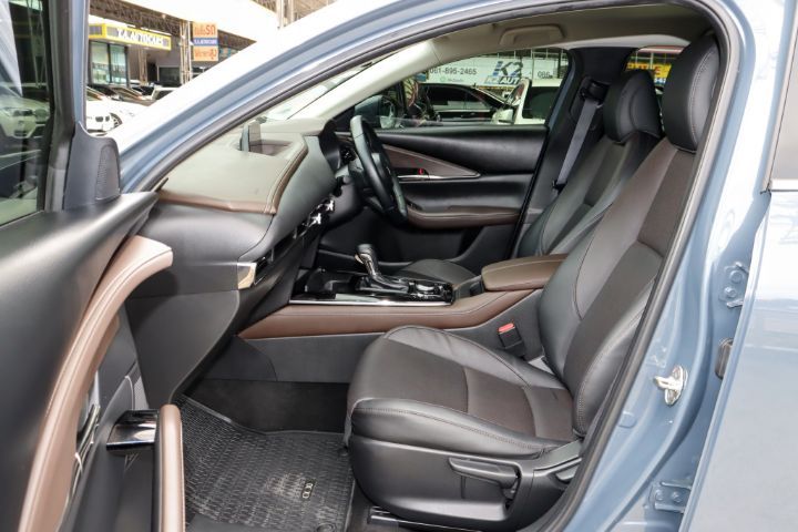 Mazda CX-30 2020 2.0 C Sedan เบนซิน เกียร์อัตโนมัติ เทา รูปที่ 4