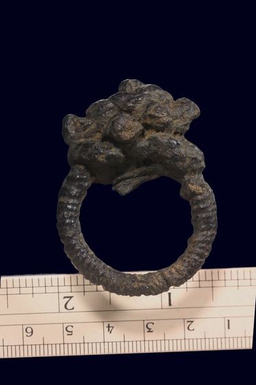 แหวนพิรอดลงรักหนาๆ รูปที่ 6