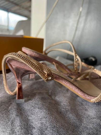 รองเท้าวิบวับ รูปที่ 4