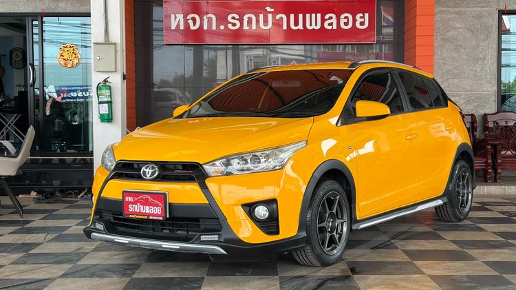 รถ Toyota Yaris 1.2 TRD Sportivo สี เหลือง