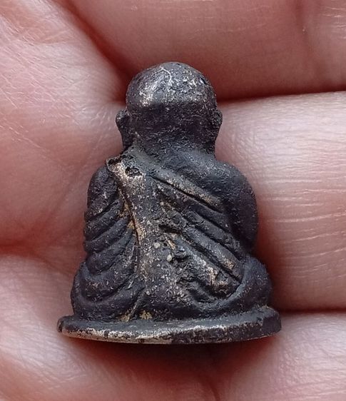 หลวงพ่อเงินพิมพ์นิยม รูปที่ 13