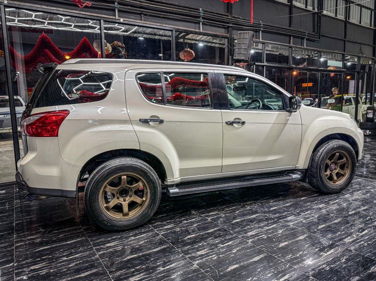 Isuzu MU-X 2014 3.0 ดีเซล ขาว รูปที่ 4