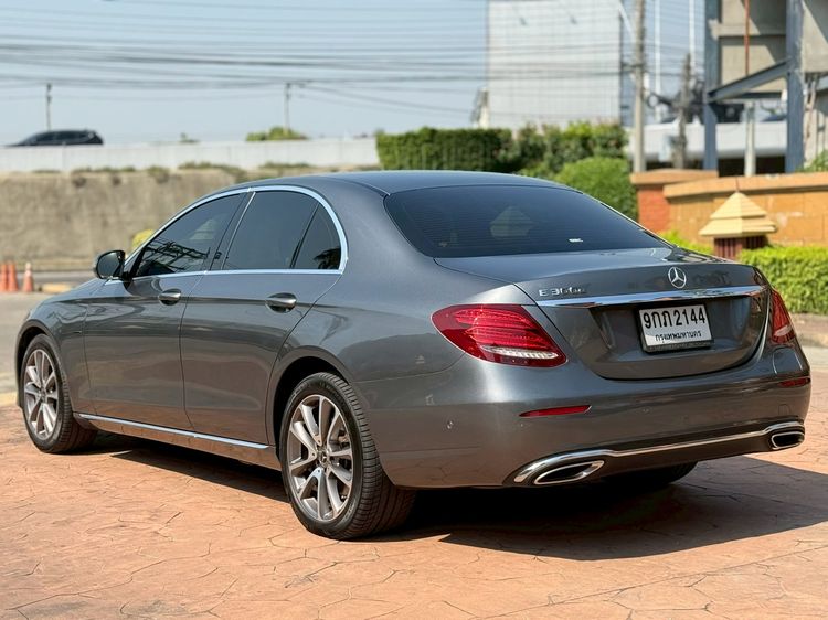 Mercedes-Benz E-Class 2020 E300e Sedan เบนซิน เกียร์อัตโนมัติ เทา รูปที่ 4