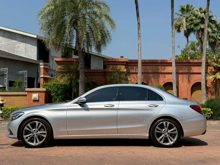 Mercedes-Benz C-Class 2016 C350e Sedan เบนซิน เกียร์อัตโนมัติ เทา รูปที่ 3