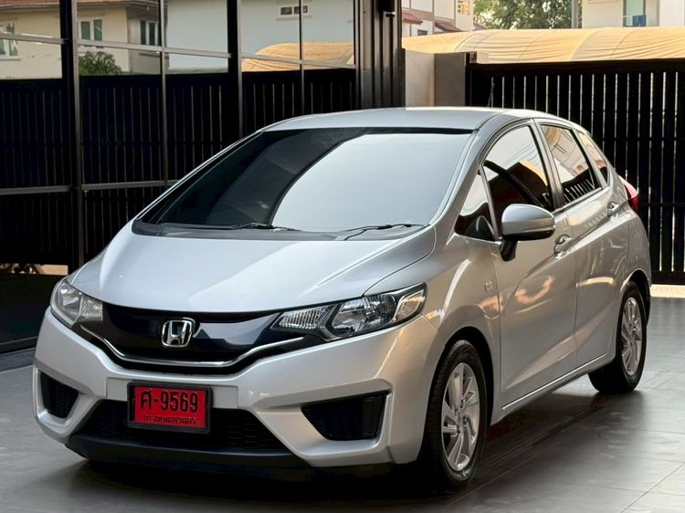 รถ Honda Jazz 1.5 V i-VTEC สี เทา