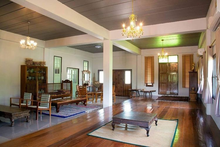 ขายบ้านเรือนไทย ริมแม่น้ำเจ้าพระยา 