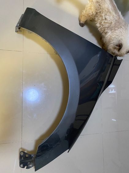 แก้มข้างขวา มาสด้า 2 สกาย