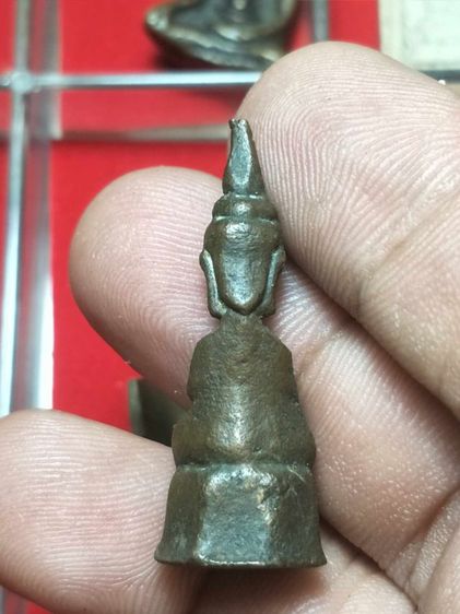 พระเชียงรุ้ง