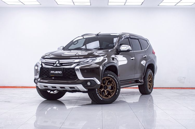 รถ Mitsubishi Pajero Sport 2.4 GT Premium 4WD สี น้ำตาล