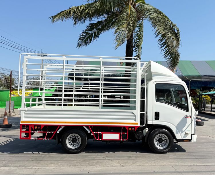 รถ ISUZU NLR 130 แรง ปี 2563  รถห้างแท้  (4 ล้อไม่ติดเวลา) กะบะคอกสูง ยาว 3.30 กว้าง 1.90 ม. มือเดียว รถสวยมาก รูปที่ 7