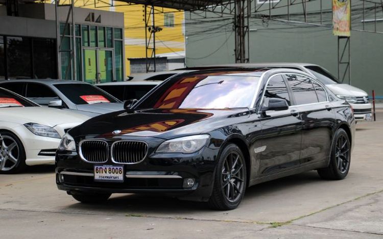รถ BMW Series 7 730Ld สี ดำ