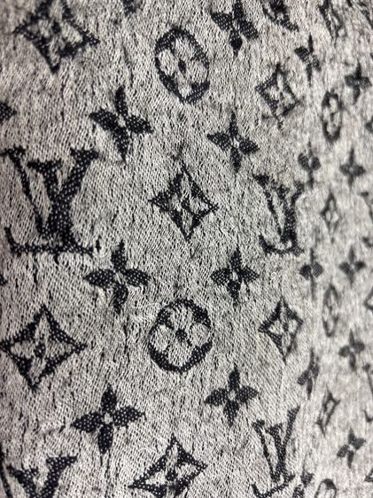 ผ้าคลุม LV