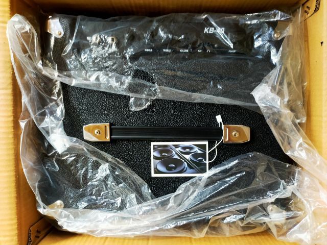 ❤️ตู้แอมป์ kazuki kb-40 ใหม่ๆเลยครับ 1800บ.❤️